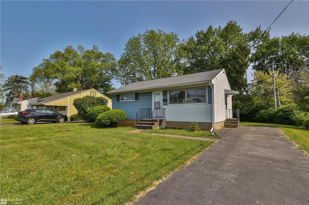 2120 Catasauqua Road, Bethlehem City, PA 18018 MLS 717630